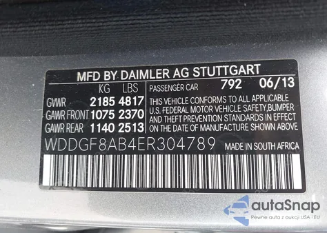 2014 Mercedes-Benz C 300 Sport 4Matic z USA, uszkodzony, nr VIN WDDGF8AB4ER304789